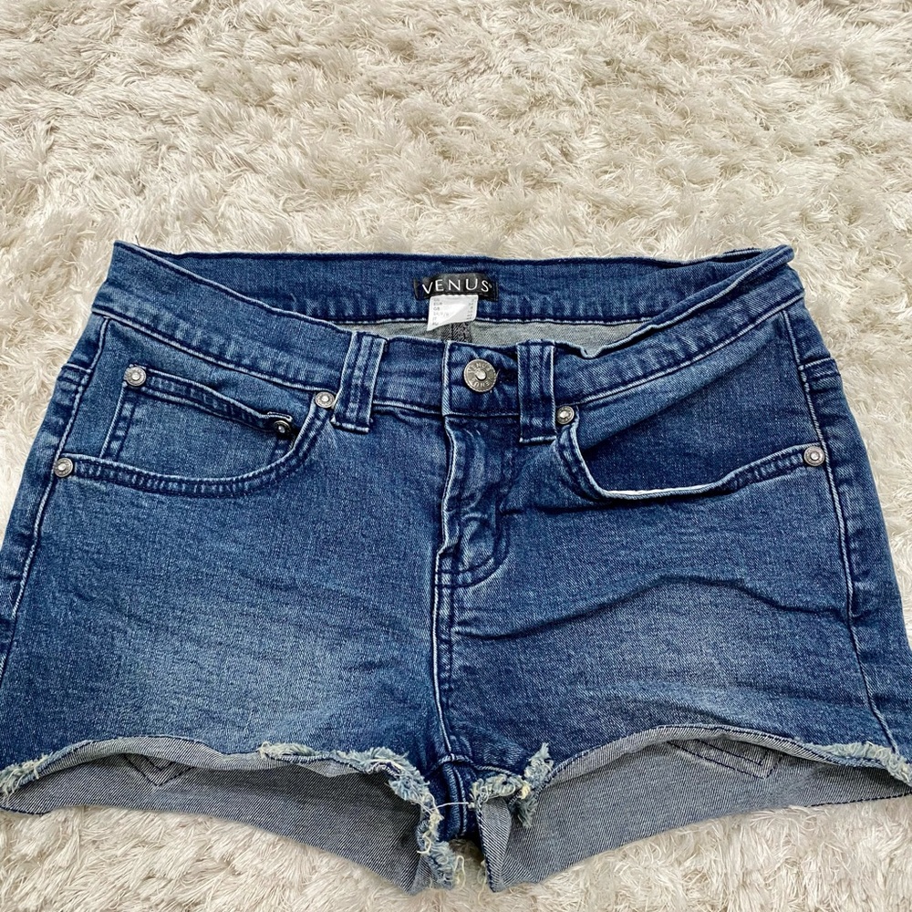 Womens Venus shorts